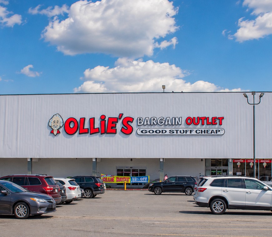 Ollie's Bargain Outlet signage at Jefferson Square