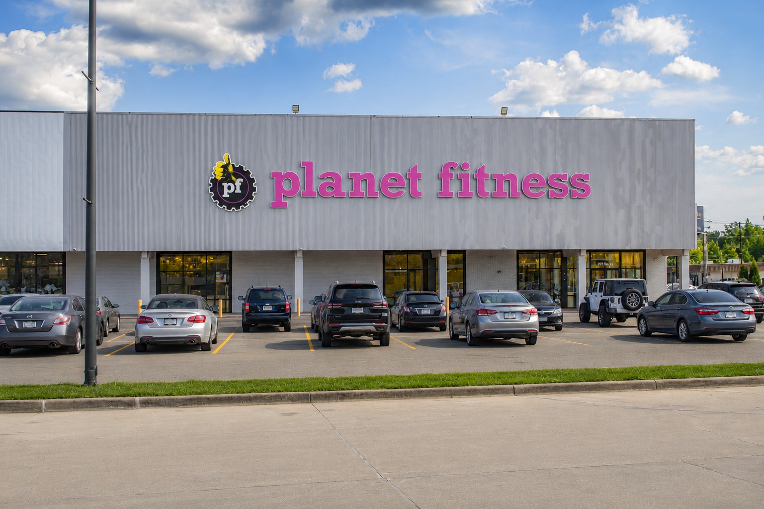 Planet Fitness storefront and signage at Jefferson Square, Pine Bluff, AR